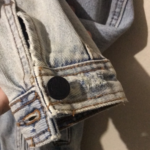 Blank NYC Destruct Denim Jacket NEW - Picture 10 of 12